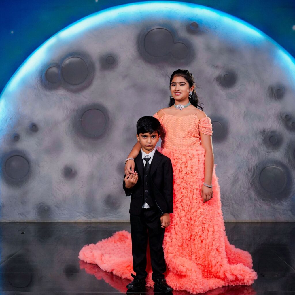 Nidhi and Nihaan performing to their exclusive family song sung by Geetha Madhuri during their pre-shoot.